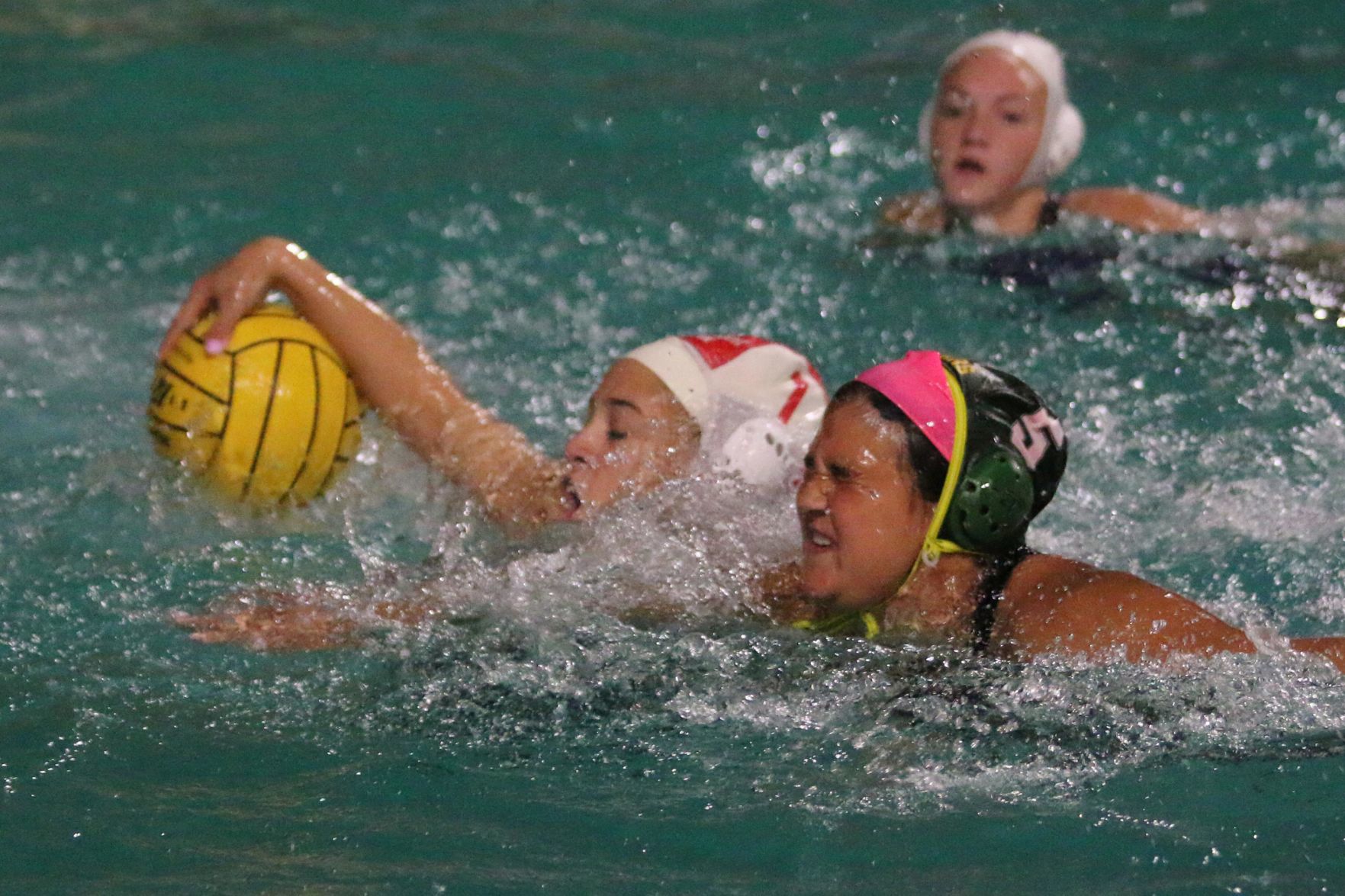 Golden Bears start slow, pull away against Hawks
